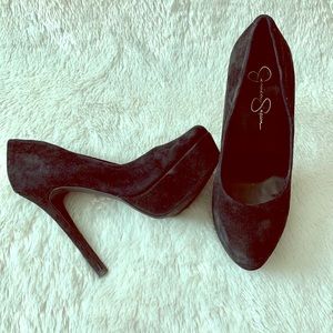 Jessica Simpson suede pumps